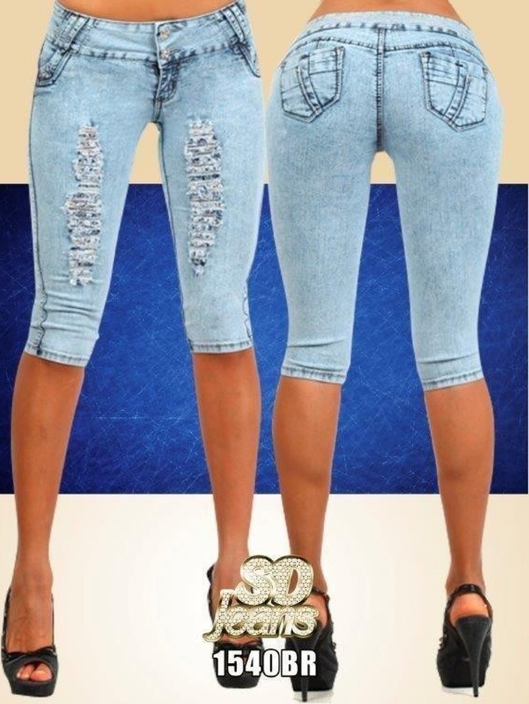 [1081540BR01] Women's Light Wash Distressed Butt Lift Capri Jeans 1540BR