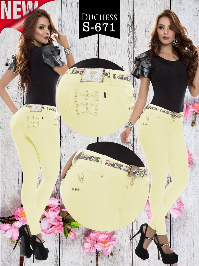 [237671S03] Jeans Levantacola Colombiano (3)