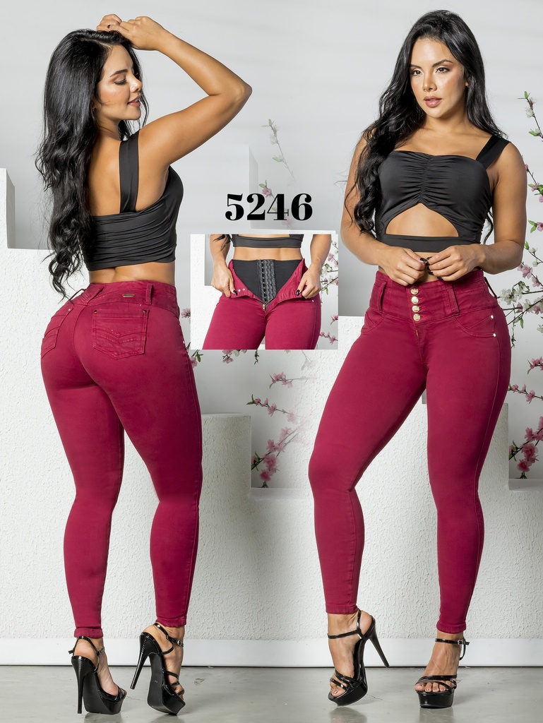 Jeans Levantacola Skinny Rojo Frambuesa con Faja Interna